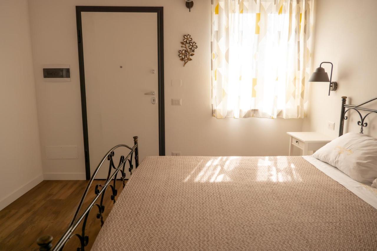 Agriturismo Casa Chiara لاتينا المظهر الخارجي الصورة