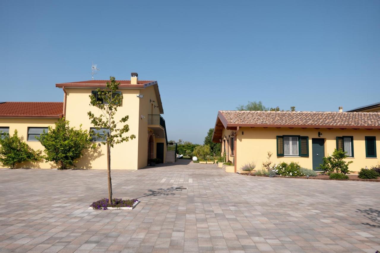 Agriturismo Casa Chiara لاتينا المظهر الخارجي الصورة