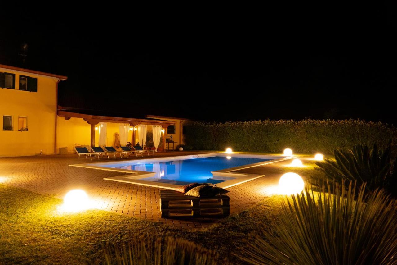Agriturismo Casa Chiara لاتينا المظهر الخارجي الصورة