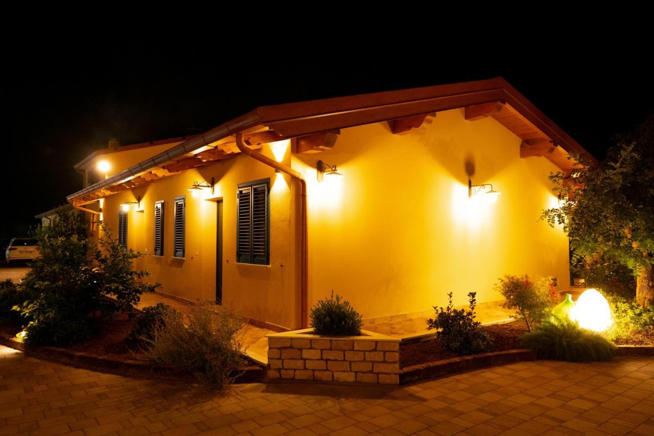 Agriturismo Casa Chiara لاتينا المظهر الخارجي الصورة